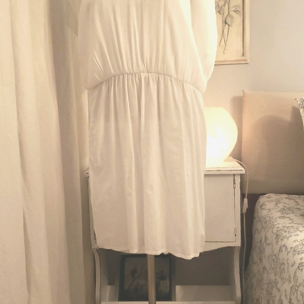 Reitmans White Maxi Dress with Pleated Bodice - Picture 4 of 5